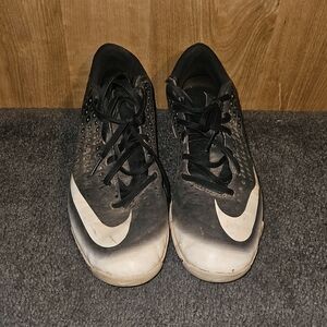 Nike Vapor Ultra Fly 2 Black and White Sports Cleats